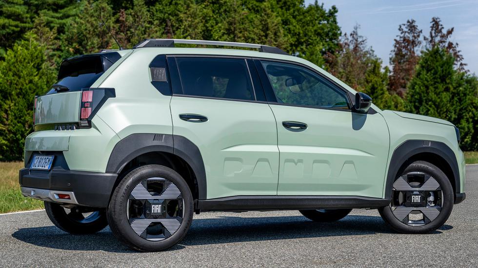 Νέο Fiat Grande Panda με... σκέτη βενζίνη και 100 άλογα 